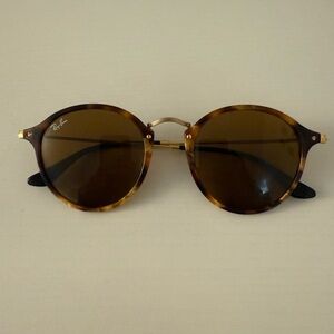 Ray-ban tortoise shell brown sunglasses